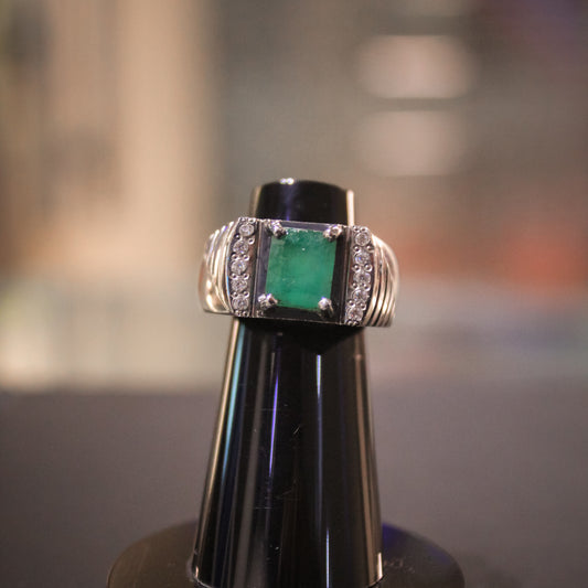 Buy a Swat Natural Emerald with Royal Silver Ring (with Lab Certificate)