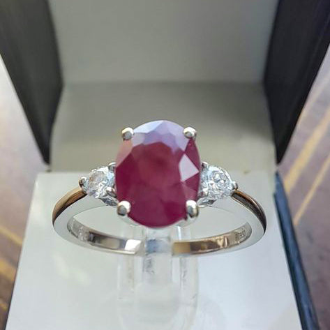 9 Carat Natural Healing Ruby Ring – Origin: Kashmir