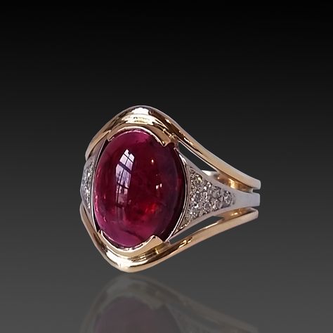 Exquisite Natural Ruby in Silver Royal Design Ring (12 Carats)