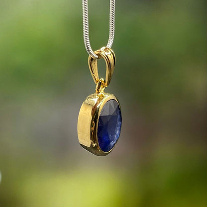 9 Carat Natural Blue Sapphire: Captivating Deep Blue Gemstone – Shop Now