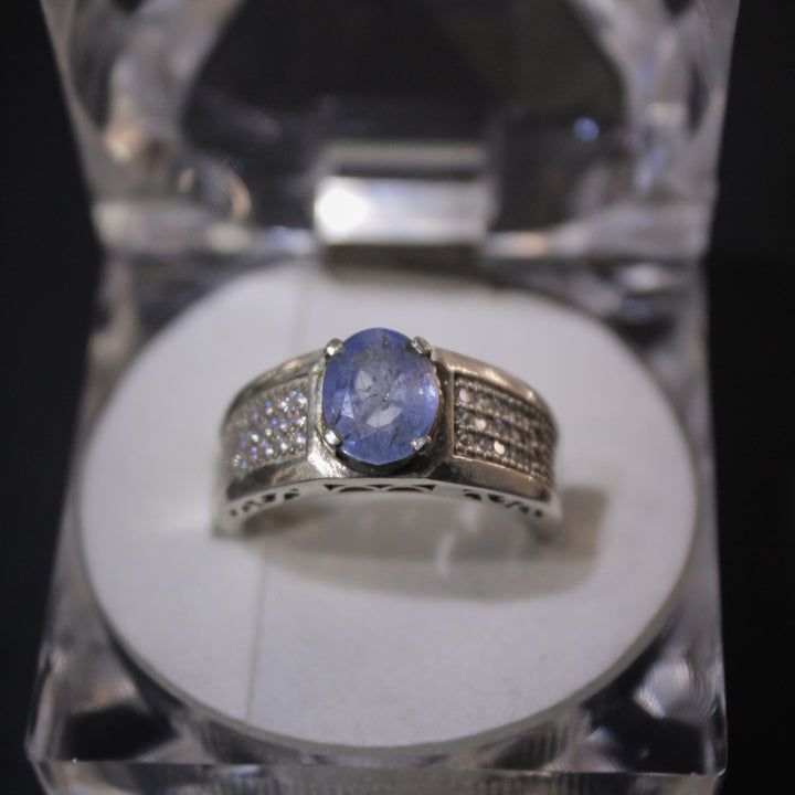 Buy premium quality,1.92carats blue Sapphire with Silver Female Ring