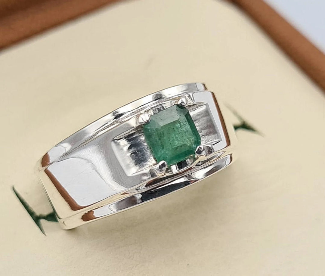 AstroGems Natural 4-Carat Grade 1 Emerald Men's Ring - Sterling Silver