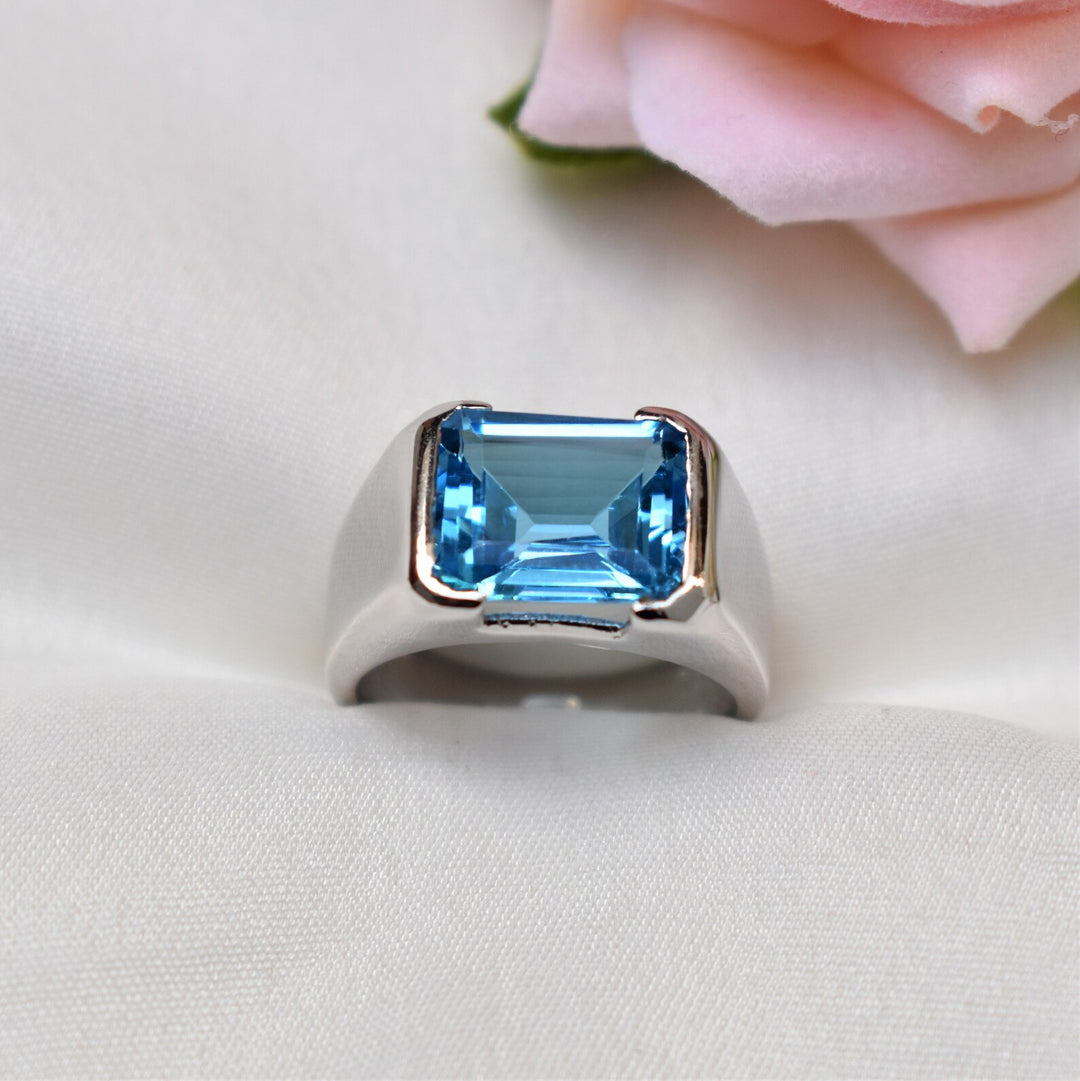 Swiss Blue Topaz Ring Sterling Silver 925 (10 Carats)