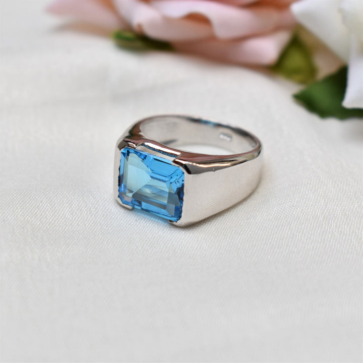 Swiss Blue Topaz Ring Sterling Silver 925 (10 Carats)