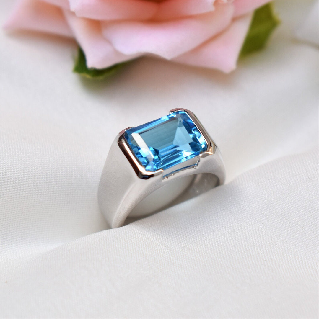 Swiss Blue Topaz Ring Sterling Silver 925 (10 Carats)