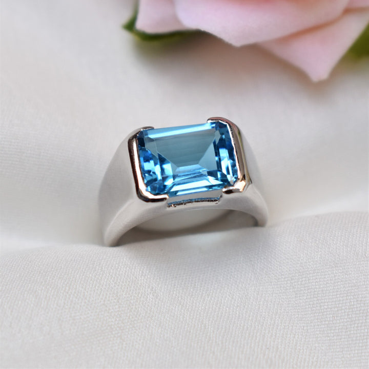 Swiss Blue Topaz Ring Sterling Silver 925 (10 Carats)