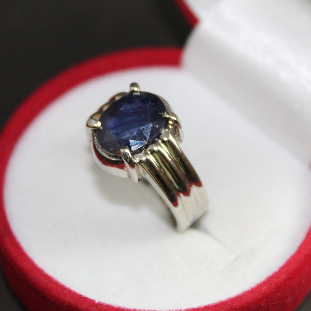 Blue Sapphire 8carats (Grade 3) (Silver ring Unisex)