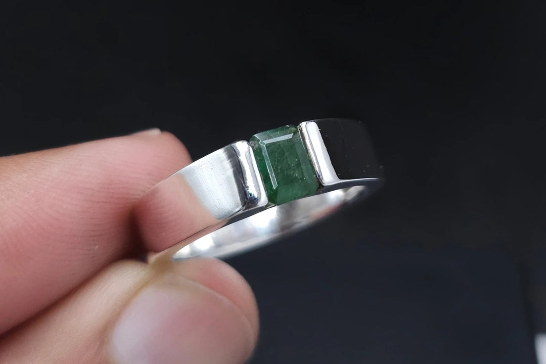 AstroGems Natural 5-Carat Zambian Emerald Ring - Sterling Silver