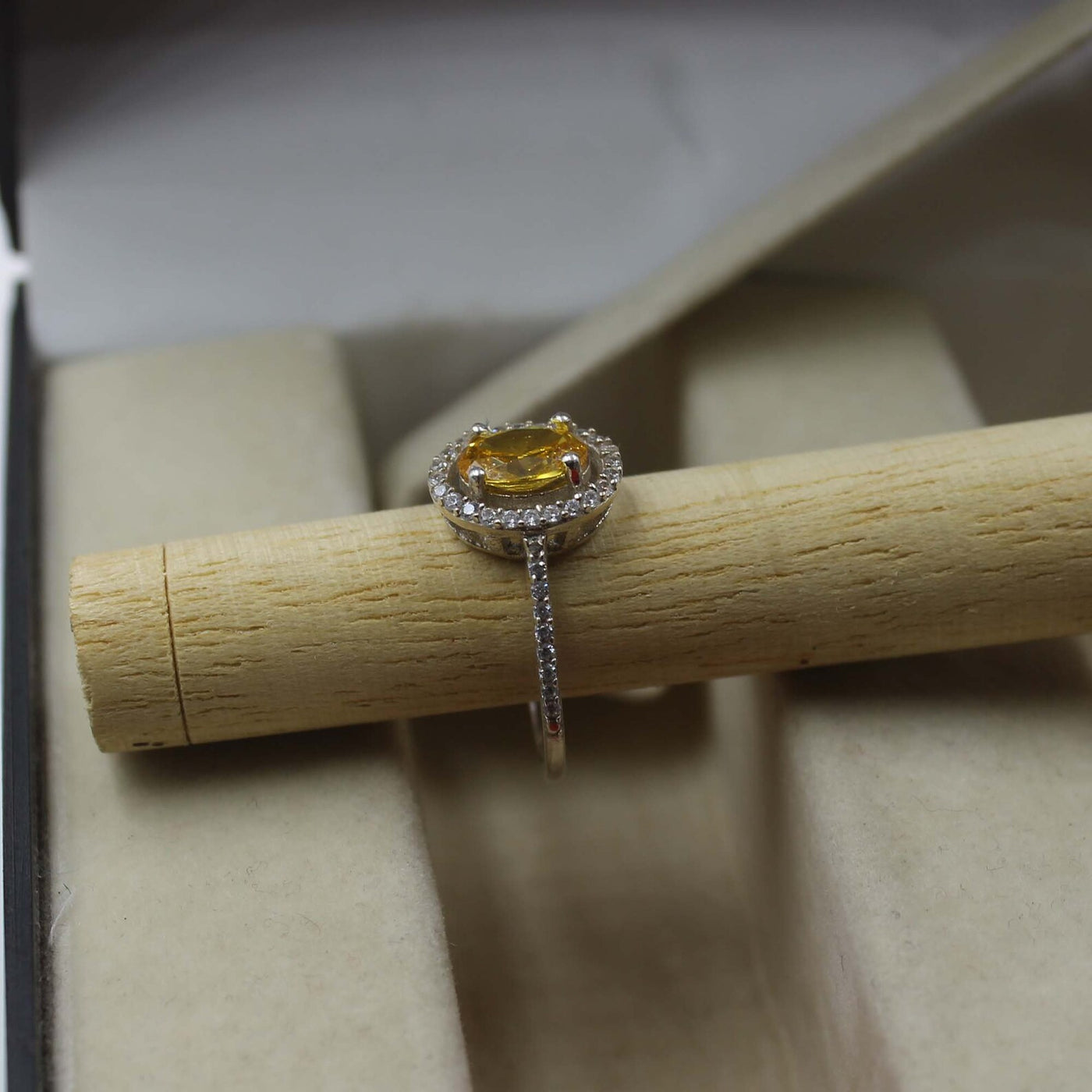 Natural Yellow Sapphire Ring 8 carats