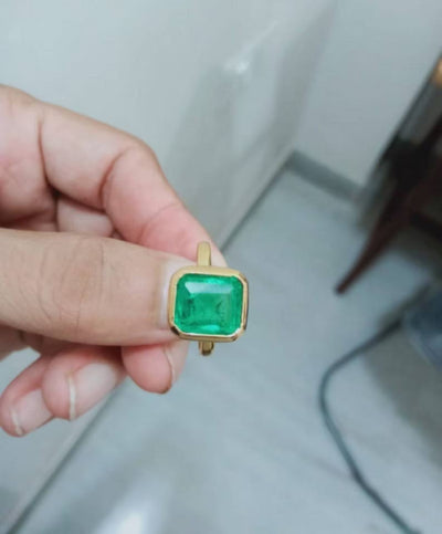Buy This natural, premium-quality  Emerald Ring 4 crates