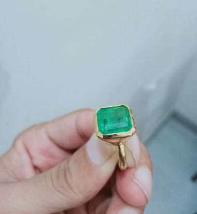 Buy This natural, premium-quality  Emerald Ring 4 crates