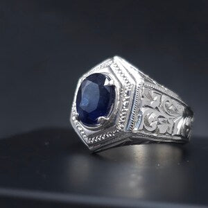 10 Carat Natural Blue Sapphire in Silver 925 Ring (Grade 1)